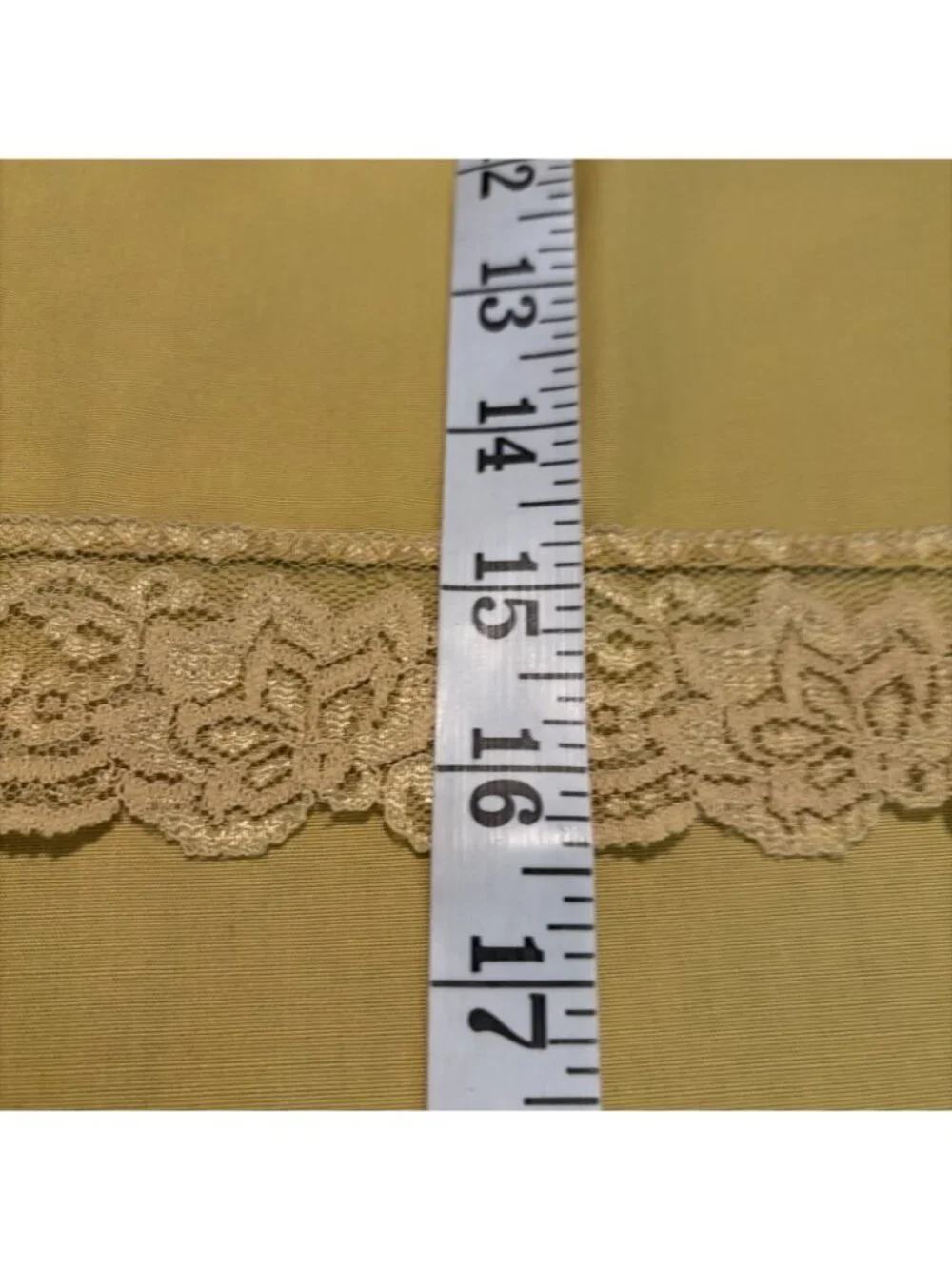 Vintage Harvest Gold Tablecloth Oval 66x110